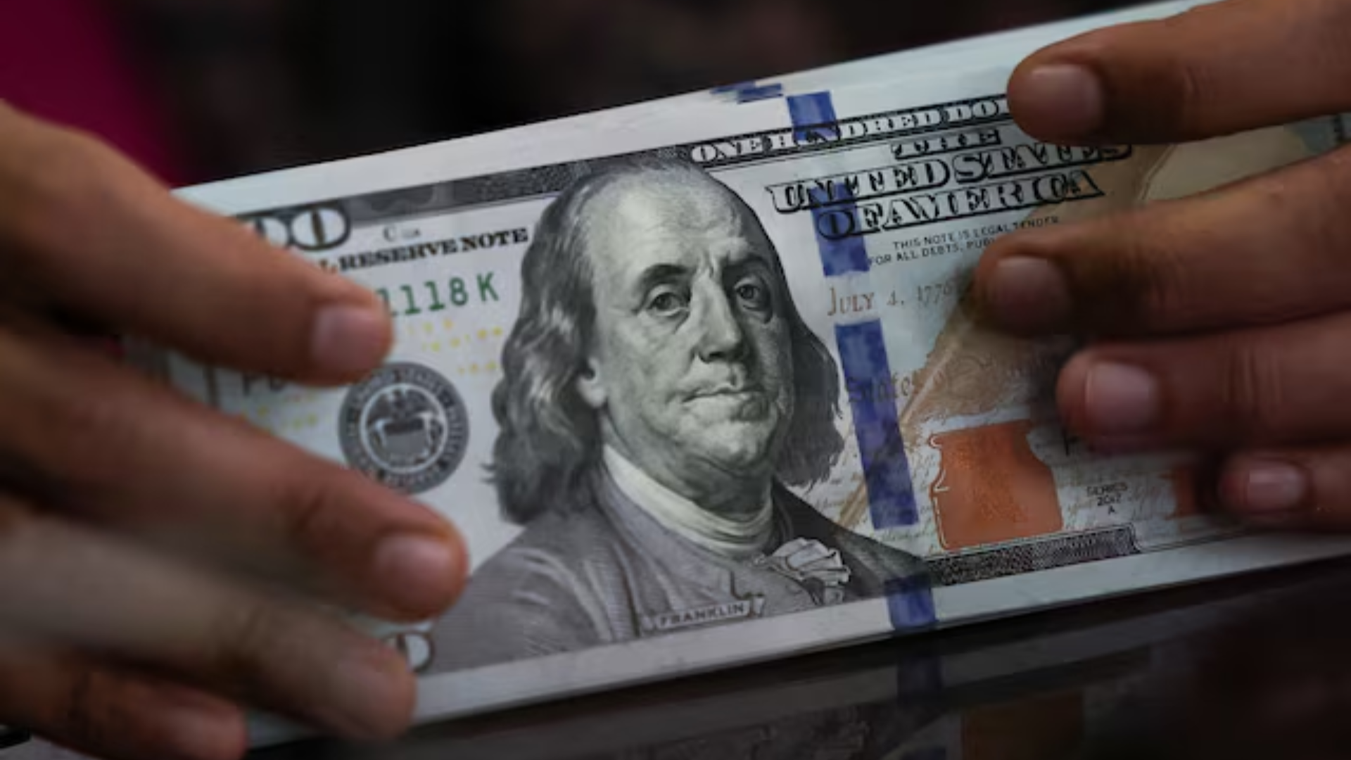 FOREX Dollar heads for modest weekly rise, balancing Fed outlook and US data